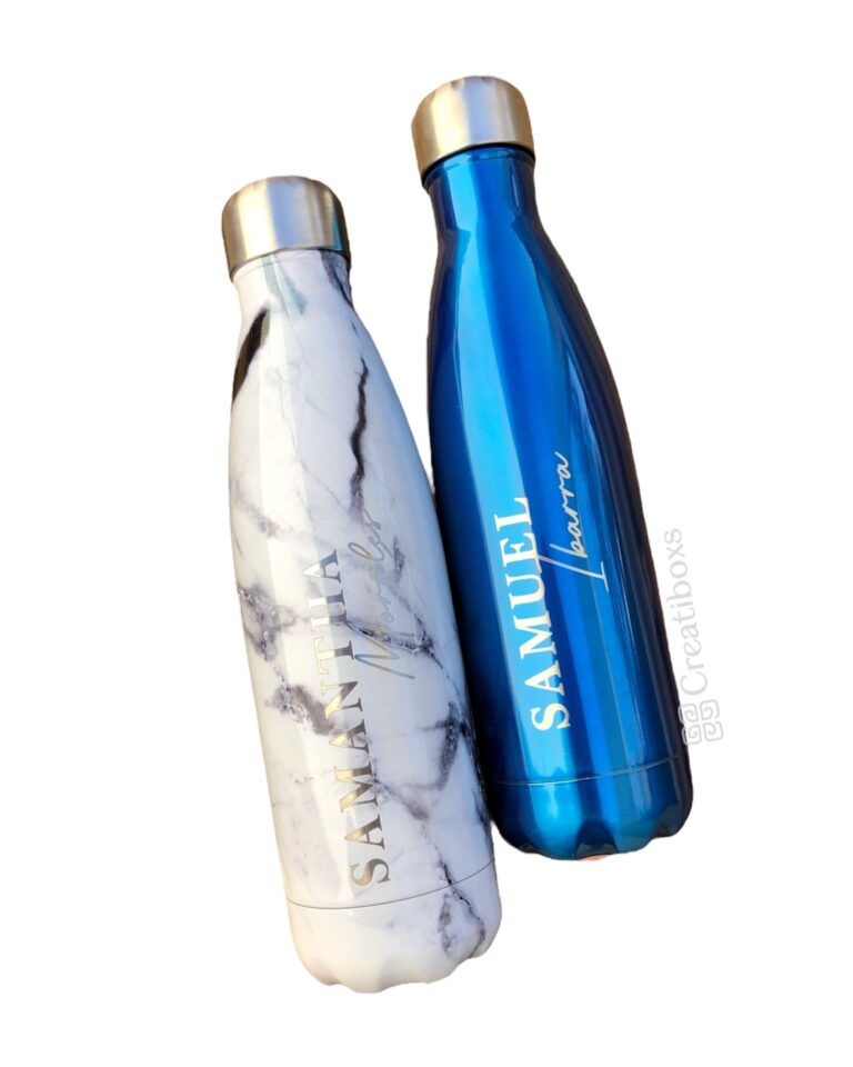 dos termos botellas de acero color blanco y azul personalizada con nombre en grabado laser para regalo
