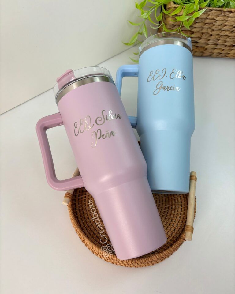 dos termos 40oz lila y azul pastel regalo personalizado en grabado laser con nombre para enfermeras