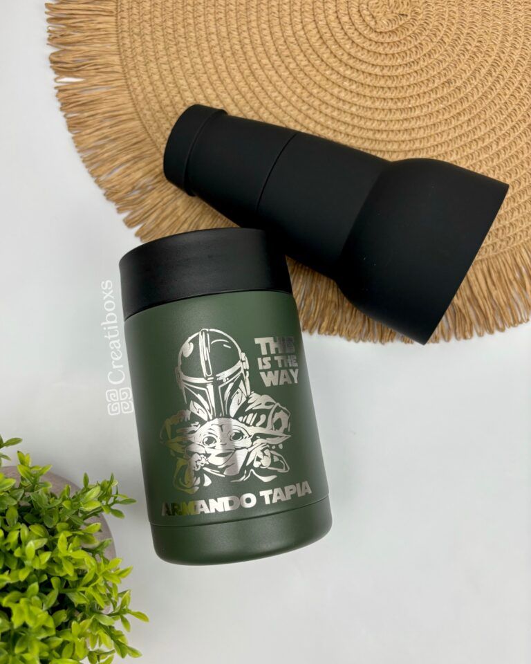 Termo portabotellas botellero color verde de acero inoxidable personalizado en grabado laser con nombre para regalo mandalorian star wars baby yoda