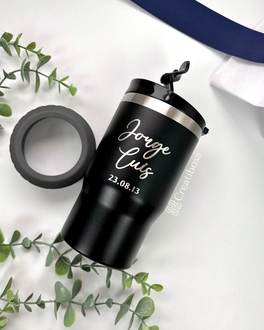 portalatas 4 en 1 color negro personalizado en grabado laser para regalo padrino novio