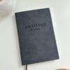 libreta color gris tacto suave personalizada con nombre en grabado laser