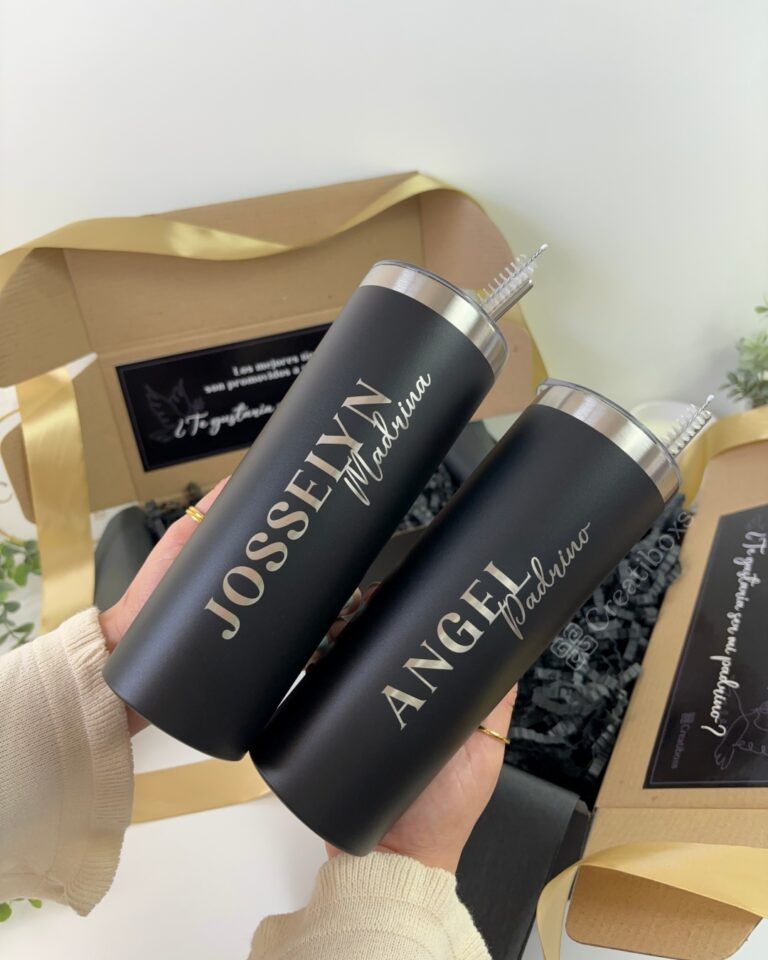 dos termos color negro de 20 oz con grabado laser personalizado con nombre de padrinos