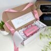 kit de regalo para madrina con termo rosa grabado en laser y caja de regalo personalizada con peticion de padrinos