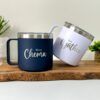 par de termos personalizados en grabado laser con nombres regalo ideal para padrinos uno en color blanco y otro en color azul marino