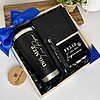 Sorprende a tu equipo con el Kit regalo corporativo: termo clásico 590ml, libreta y bolígrafo personalizados, tarjeta y caja elegante-el detalle perfecto para celebrar el Día del Ingeniero.