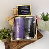 Kit para padrinos con dos termos de 590ml personalizados, tarjeta y base, decorado elegantemente.